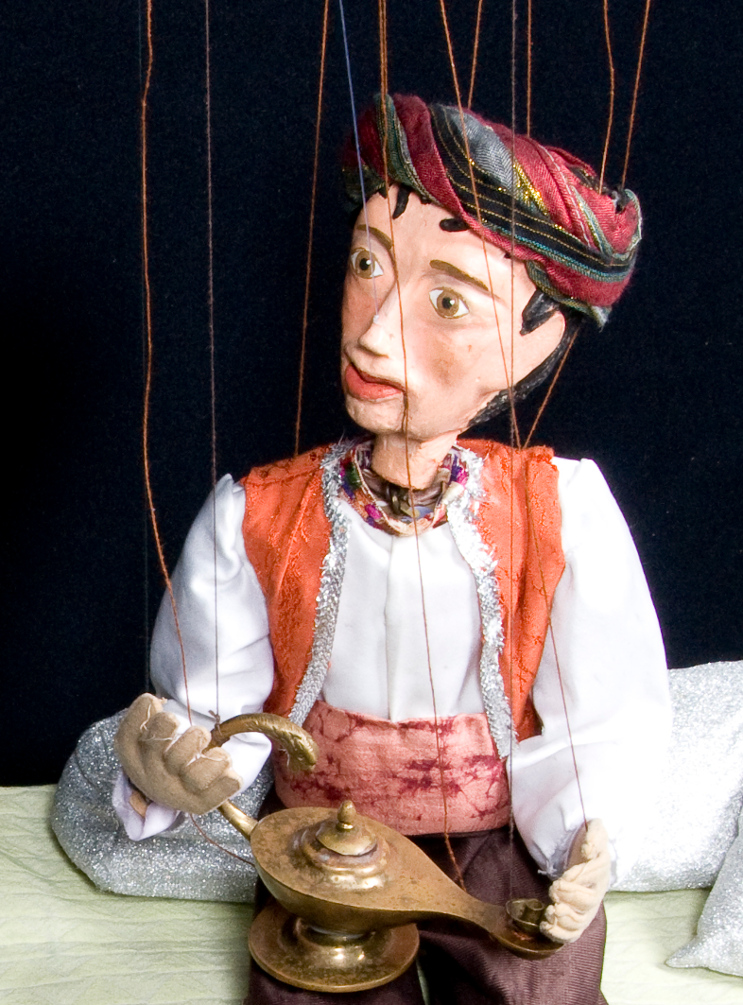 Títere de Aladino del espectáculo de marionetas Aladino y la lámpara maravillosa