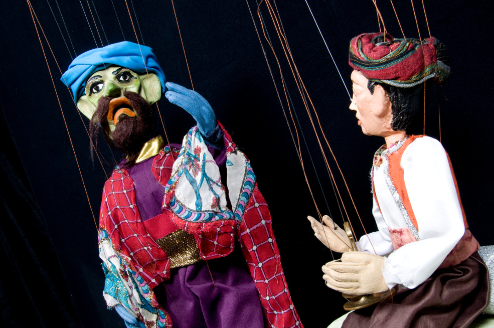Marionetas del espectáculo Aladino y la lámpara maravillosa